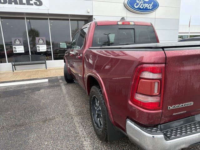 2021 Ram 1500 Laramie 4x4 Crew Cab 5'7" Box - 23021833 - 10