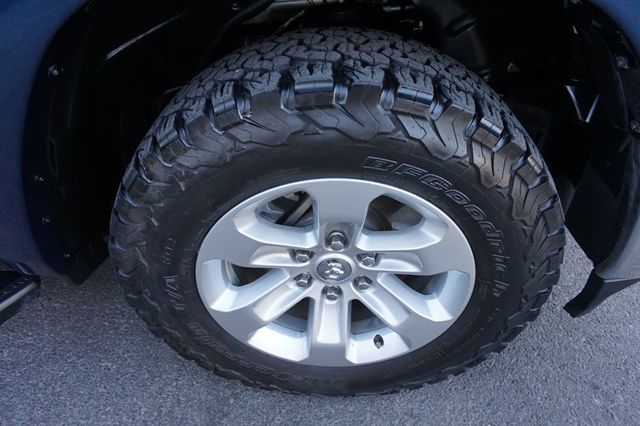 2021 Ram 1500 LARAMIE, 4X4, PREMIUM WHEELS, TONNEAU BED COVER, TOWING PACKAGE - 22916832 - 13