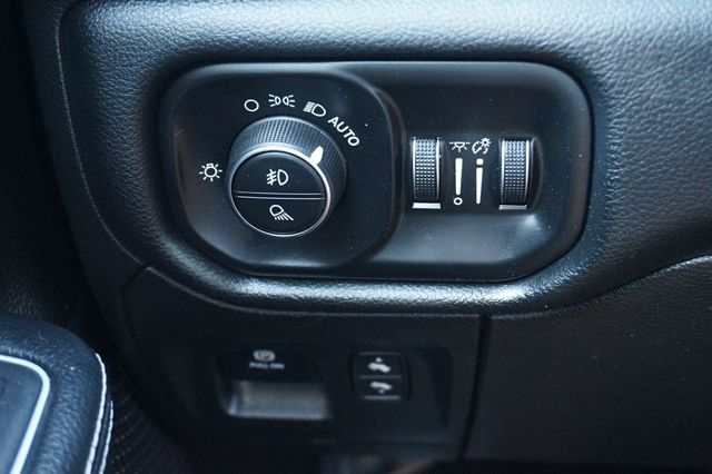 2021 Ram 1500 LARAMIE, 4X4, PREMIUM WHEELS, TONNEAU BED COVER, TOWING PACKAGE - 22916832 - 23