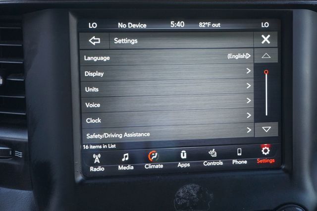 2021 Ram 1500 LARAMIE, 4X4, PREMIUM WHEELS, TONNEAU BED COVER, TOWING PACKAGE - 22916832 - 35