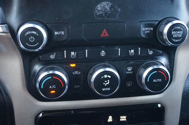 2021 Ram 1500 LARAMIE, 4X4, PREMIUM WHEELS, TONNEAU BED COVER, TOWING PACKAGE - 22916832 - 37