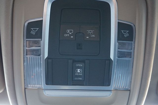 2021 Ram 1500 LARAMIE, 4X4, PREMIUM WHEELS, TONNEAU BED COVER, TOWING PACKAGE - 22916832 - 39