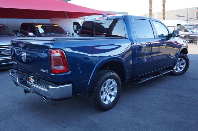 2021 Ram 1500 LARAMIE, 4X4, PREMIUM WHEELS, TONNEAU BED COVER, TOWING PACKAGE - 22916832 - 5