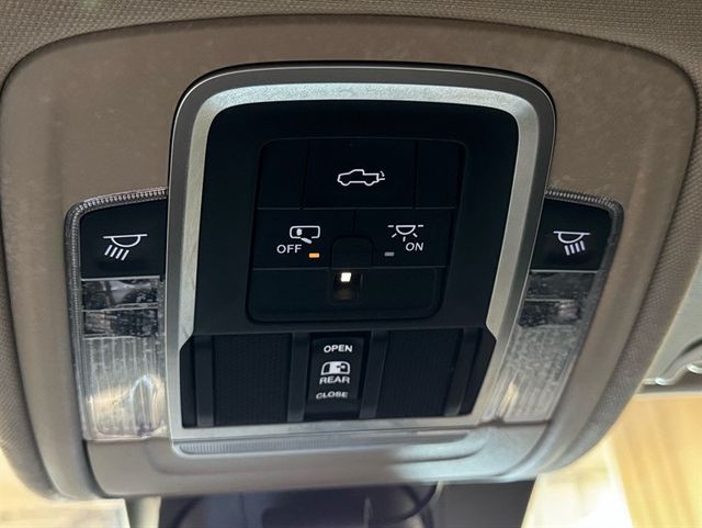 2021 Ram 1500 Laramie Crew Cab SWB 4WD - 23015006 - 23