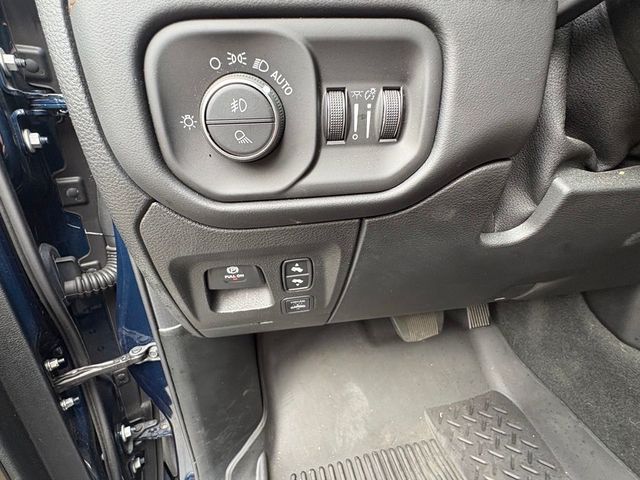 2021 Ram 1500 Longhorn 4x4 Crew Cab 5'7" Box - 23081480 - 15