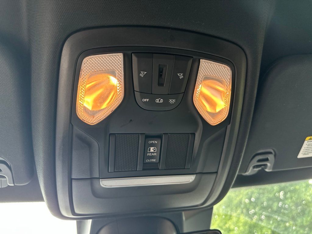 2021 Ram 1500 Rebel 4x4 Crew Cab 5'7" Box - 23068435 - 38