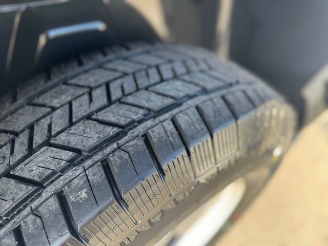 2021 Ram 1500 Classic DETAILED AND SERVICED! - 22941537 - 34