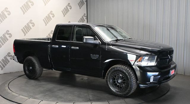 2021 Ram 1500 Classic Express Quad Cab 4x4  - 23095781 - 2
