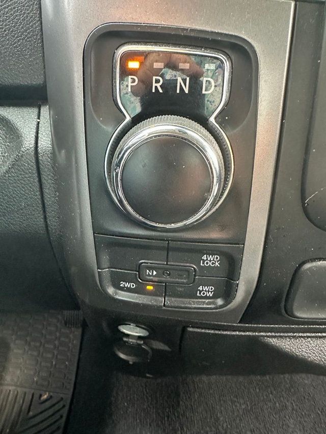 2021 Ram 1500 Classic SLT - 23075305 - 17