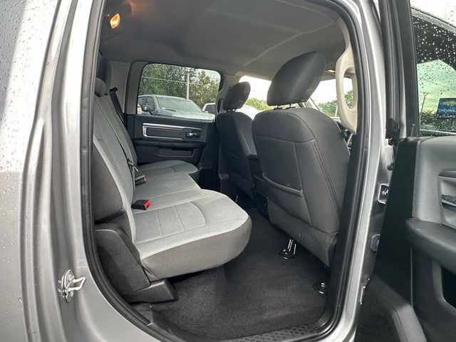 2021 Ram 1500 Classic SLT - 23075305 - 3