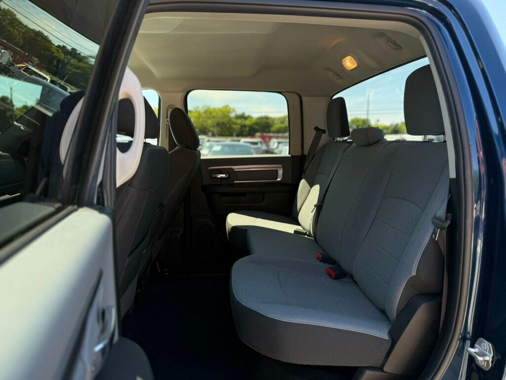 2021 Ram 1500 Classic SLT photo 15