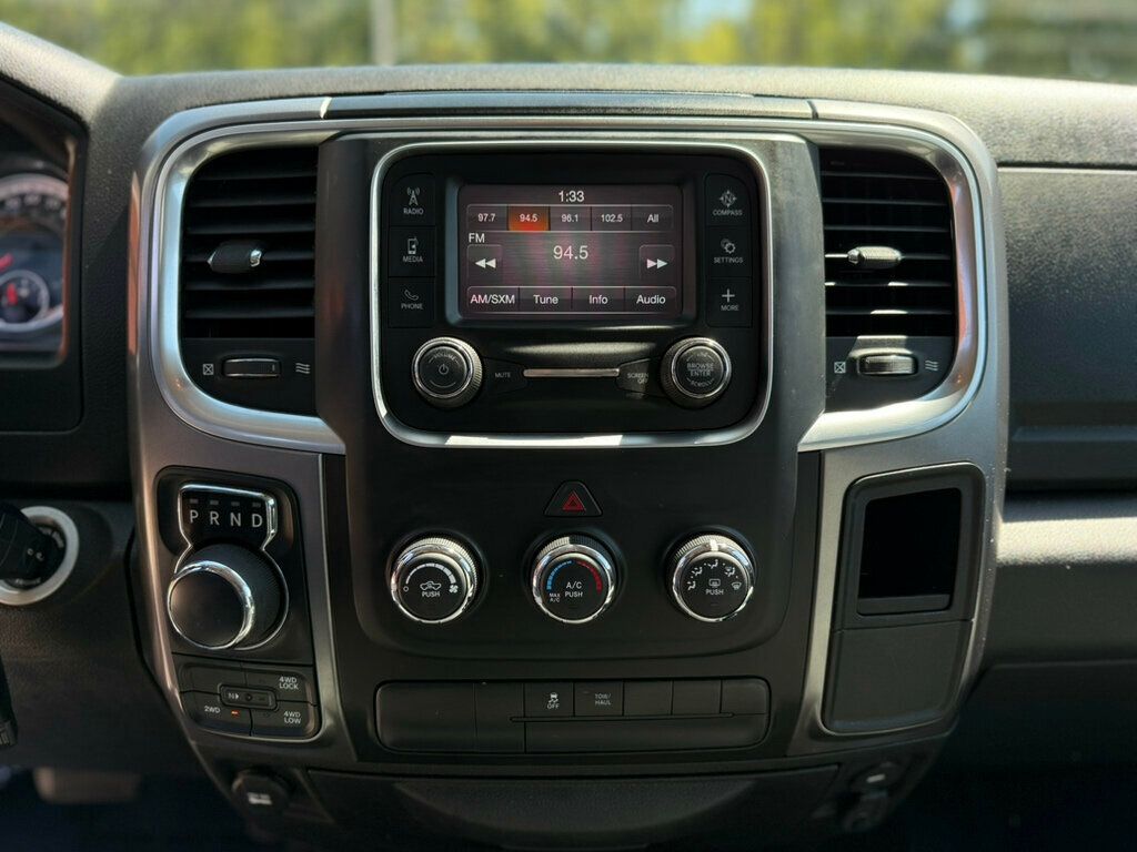 2021 Ram 1500 Classic SLT photo 17