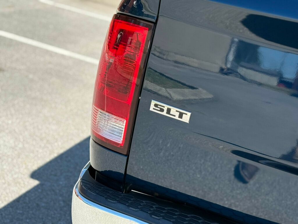 2021 Ram 1500 Classic SLT photo 7