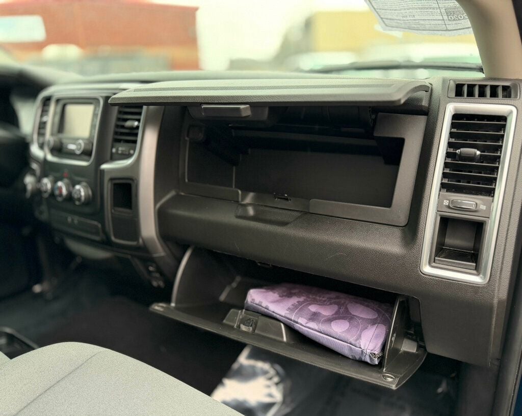 2021 Ram 1500 Classic SLT 4x4 Crew Cab 5'7" Box - 22981320 - 27