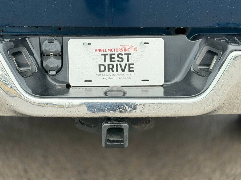 2021 Ram 1500 Classic SLT 4x4 Crew Cab 5'7" Box - 22981320 - 35