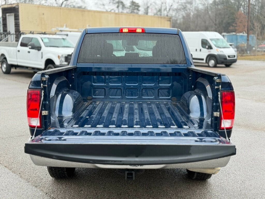 2021 Ram 1500 Classic SLT 4x4 Crew Cab 5'7" Box - 22981320 - 36