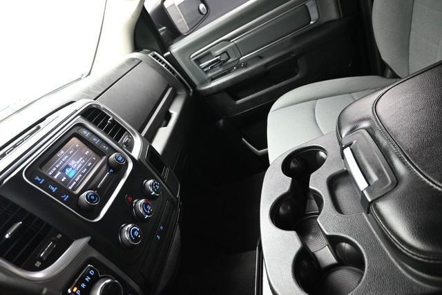 2021 Ram 1500 Classic SLT 4x4 Crew Cab 5'7" Box - 23071738 - 25