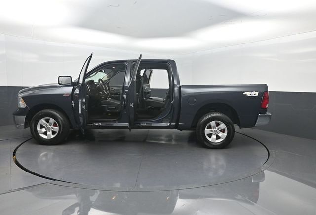 2021 Ram 1500 Classic SLT 4x4 Crew Cab 5'7" Box - 23071738 - 35