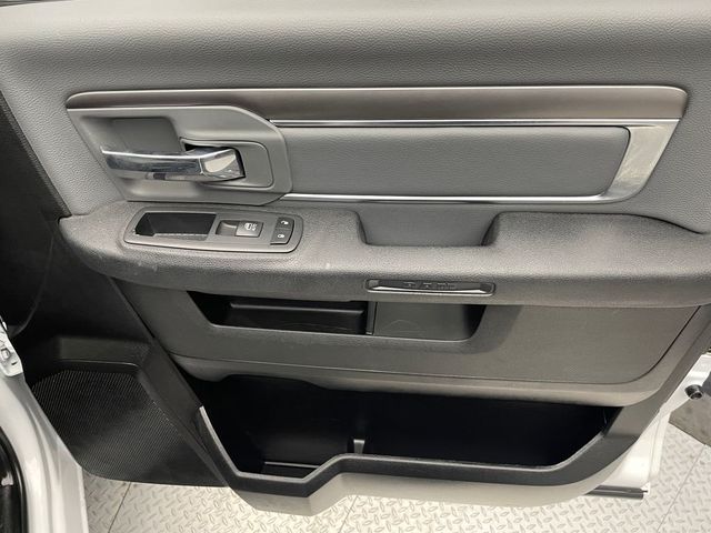 2021 Ram 1500 Classic SLT 4x4 Crew Cab 5'7" Box - 22995948 - 13