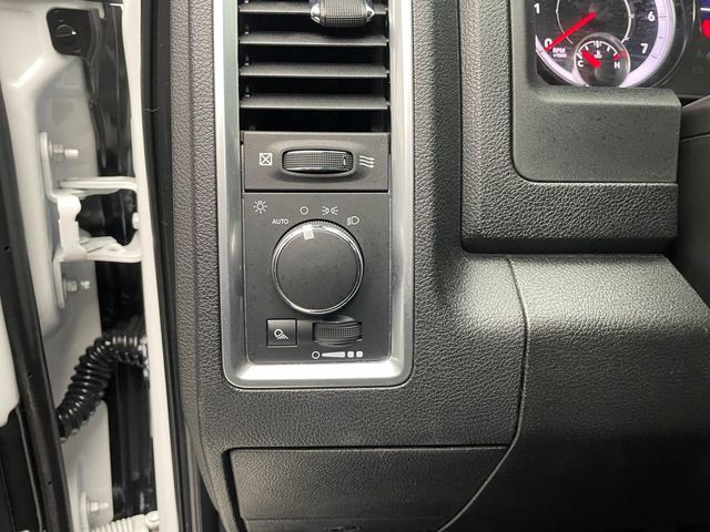 2021 Ram 1500 Classic SLT 4x4 Crew Cab 5'7" Box - 22995948 - 18