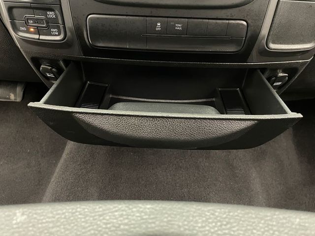 2021 Ram 1500 Classic SLT 4x4 Crew Cab 5'7" Box - 22995948 - 28