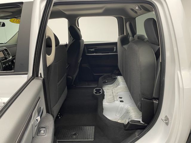 2021 Ram 1500 Classic SLT 4x4 Crew Cab 5'7" Box - 22995948 - 33