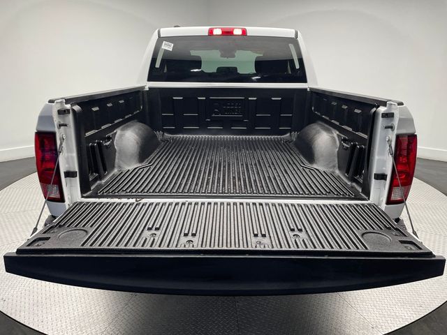 2021 Ram 1500 Classic SLT 4x4 Crew Cab 5'7" Box - 22995948 - 40