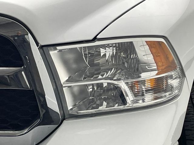 2021 Ram 1500 Classic SLT 4x4 Crew Cab 5'7" Box - 22995948 - 46