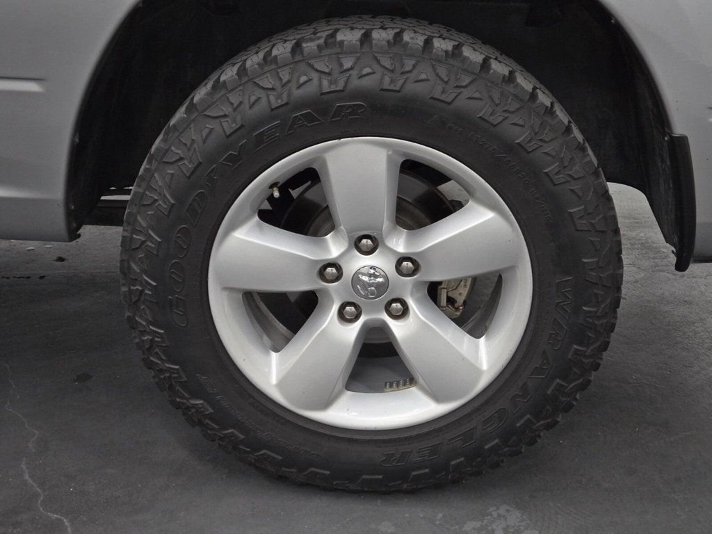 2021 Ram 1500 Classic Tradesman 4x2 Quad Cab 6'4" Box - 22976398 - 5