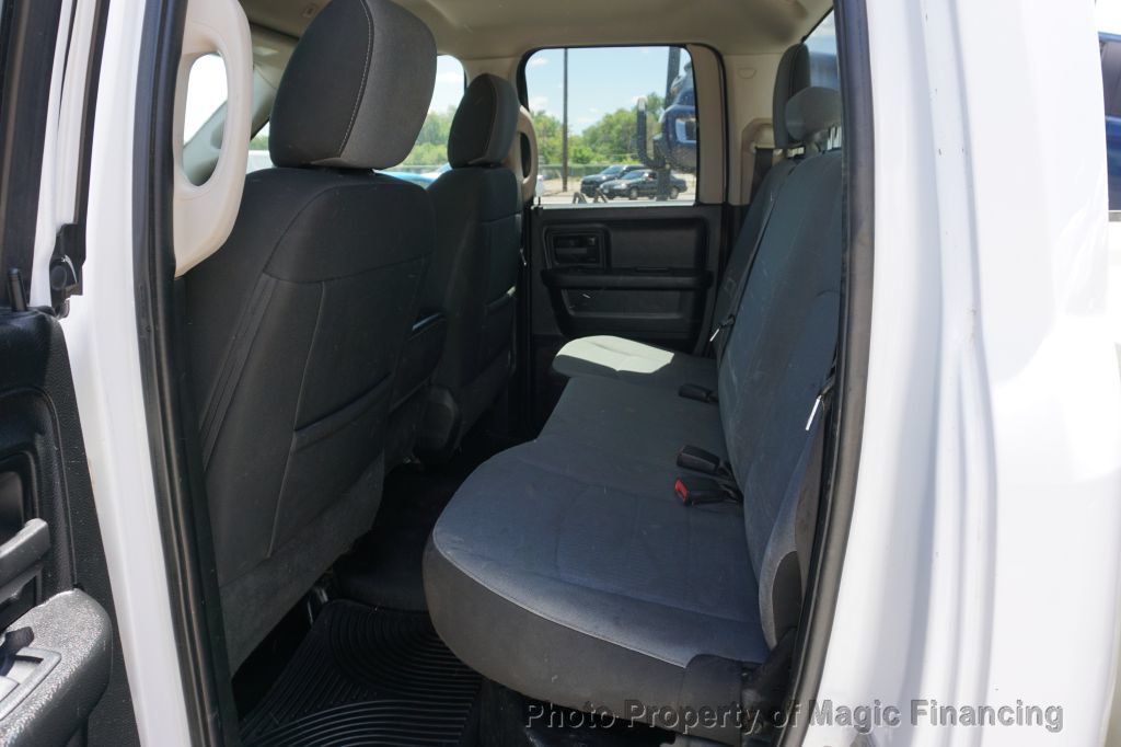 2021 Ram 1500 Classic Tradesman 4x4 Quad Cab 6'4" Box - 23027465 - 7
