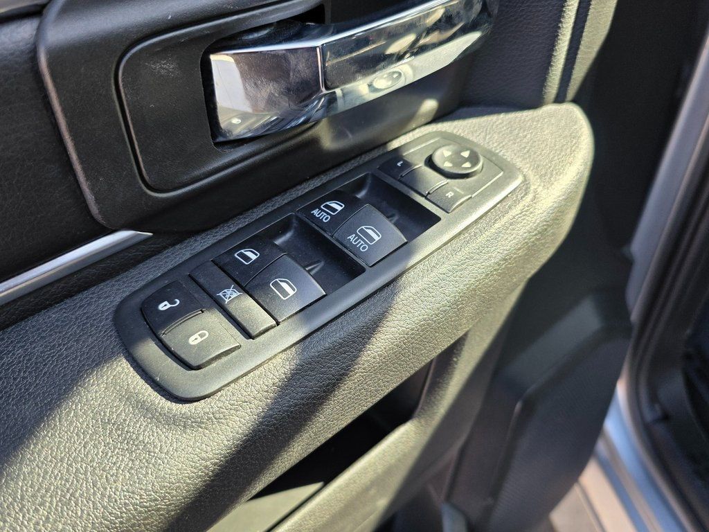 2021 Ram 1500 Classic Warlock 4x2 Quad Cab 6'4" Box - 22965854 - 21