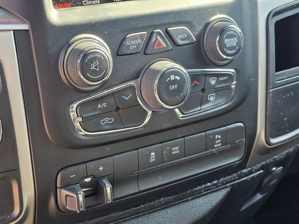 2021 Ram 1500 Classic Warlock 4x2 Quad Cab 6'4" Box - 22965854 - 28