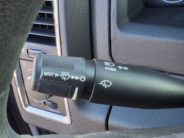 2021 Ram 1500 Classic Warlock 4x2 Quad Cab 6'4" Box - 22965854 - 32