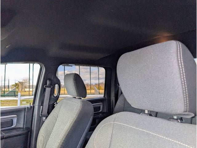 2021 Ram 1500 Classic Warlock 4x4 Crew Cab 5'7" Box - 22957628 - 14