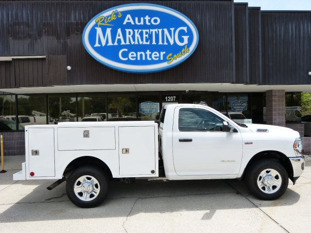 2021 Ram 2500 6.4L V8 GAS (HEMI)*REGULAR CAB*4WD*8FT. "WARNER" SERVICE BODY! - 23020188 - 3