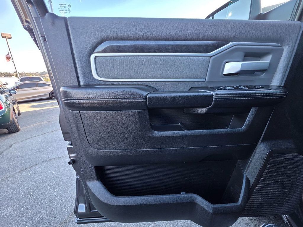 2021 Ram 2500 Big Horn 4x4 Crew Cab 6'4" Box - 22951323 - 10