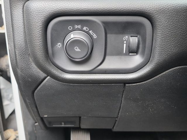 2021 Ram 2500 Tradesman 4x2 Crew Cab 8' Box - 22952982 - 16