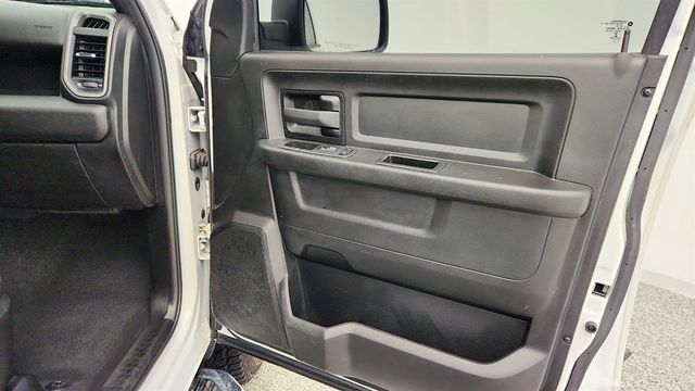 2021 Ram 2500 Tradesman 4x4 Crew Cab 6'4" Box w/ Level 2 Equip & Heavy-Duty V8 - 22998980 - 24