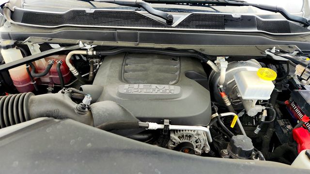 2021 Ram 2500 Tradesman 4x4 Crew Cab 6'4" Box w/ Level 2 Equip & Heavy-Duty V8 - 22998980 - 25