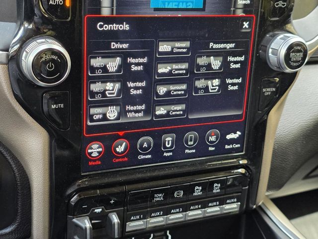 2021 Ram 3500 Laramie - 22997361 - 19