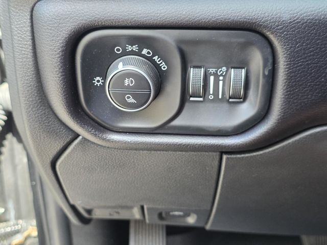 2021 Ram 3500 Laramie - 22997361 - 25