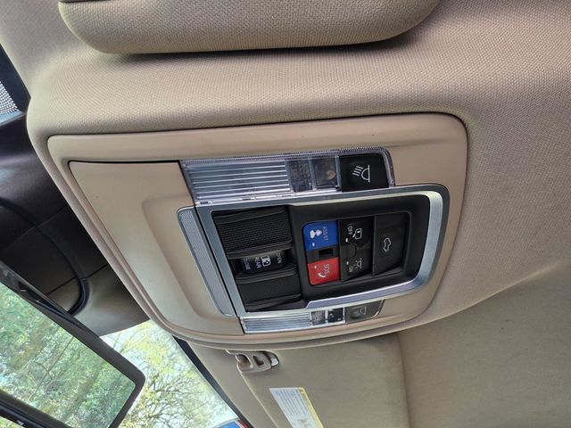 2021 Ram 3500 Laramie - 22997361 - 30