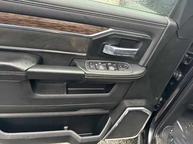 2021 Ram 3500 Laramie - 22761678 - 18