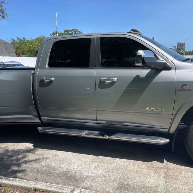 2021 Ram 3500 Laramie - 23027603 - 9