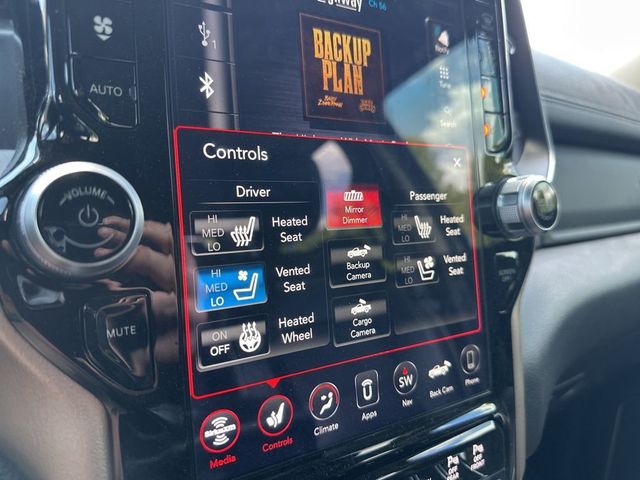 2021 Ram 3500 Laramie Level B DRW - 23027603 - 32