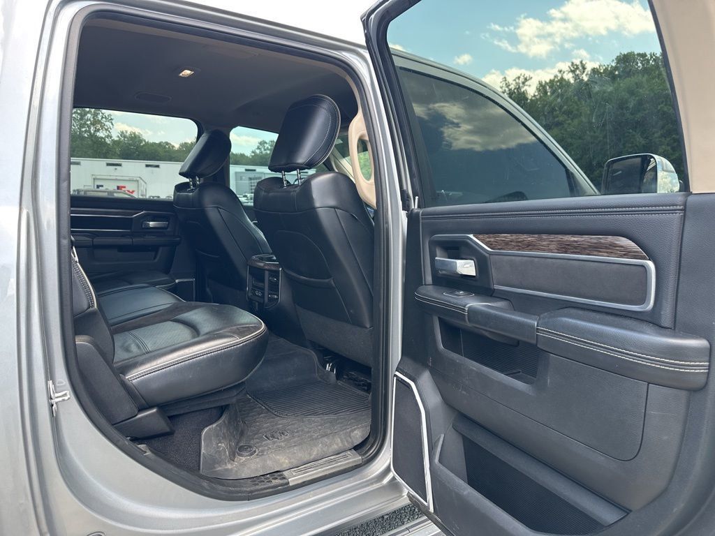2021 Ram 3500 Laramie Level B DRW - 23027603 - 39