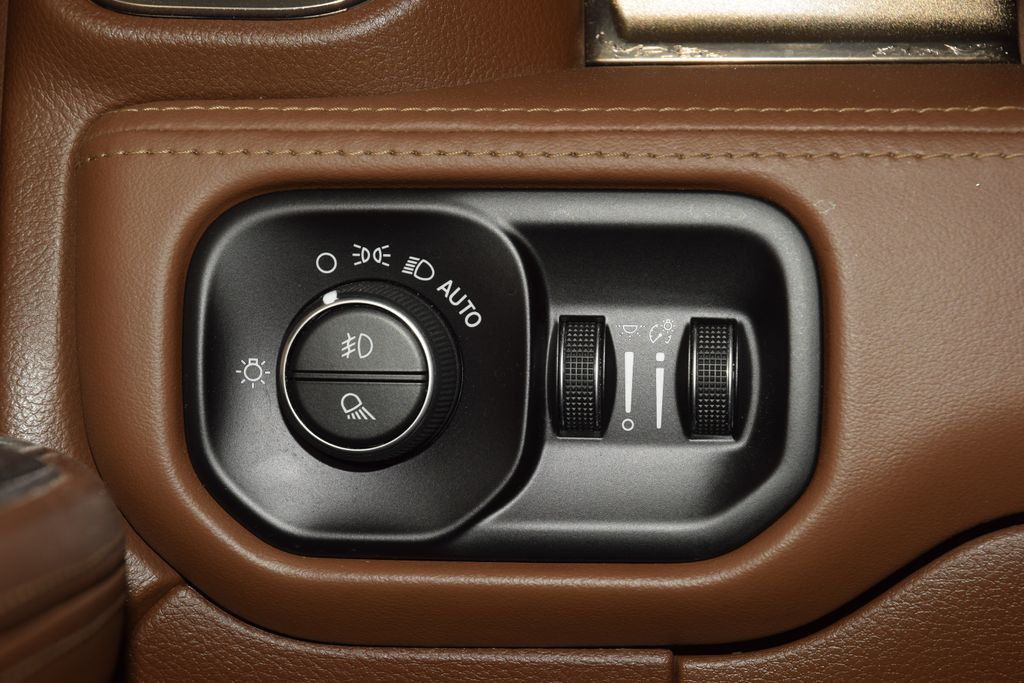 2021 Ram 3500 Limited Longhorn - 23060324 - 37