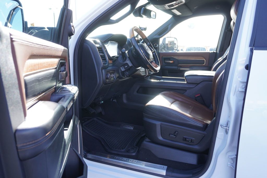 2021 Ram 3500 LONGHORN - 22987797 - 18