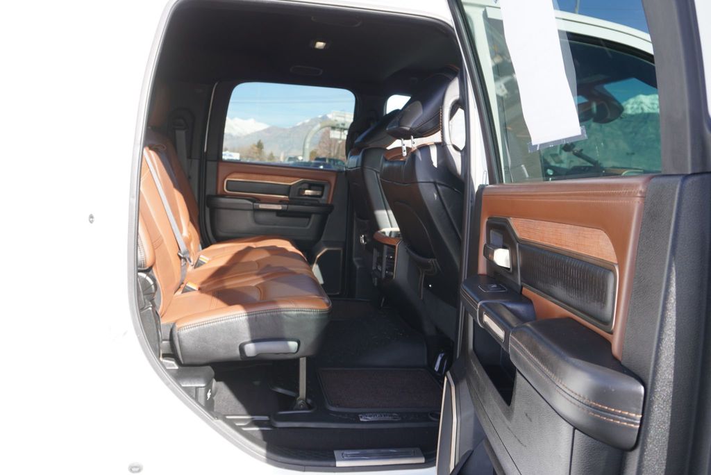 2021 Ram 3500 LONGHORN - 22987797 - 23