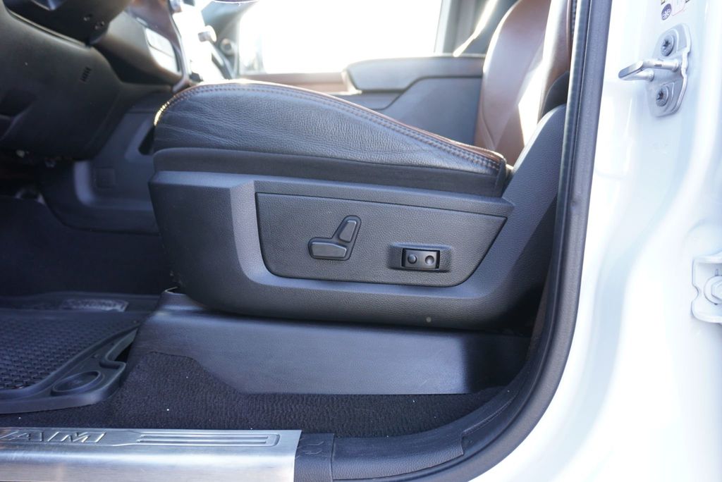 2021 Ram 3500 LONGHORN - 22987797 - 25